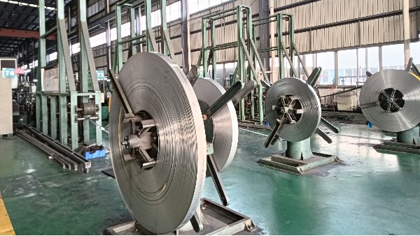 304不銹鋼焊管在電動滾筒起什么作用